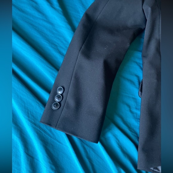 Blazer - Picture 6 of 9